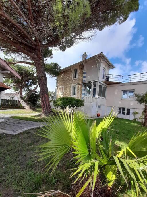 Royan - Villa La Cigale - 7 Chambres / 16 Couchages ภายนอก รูปภาพ