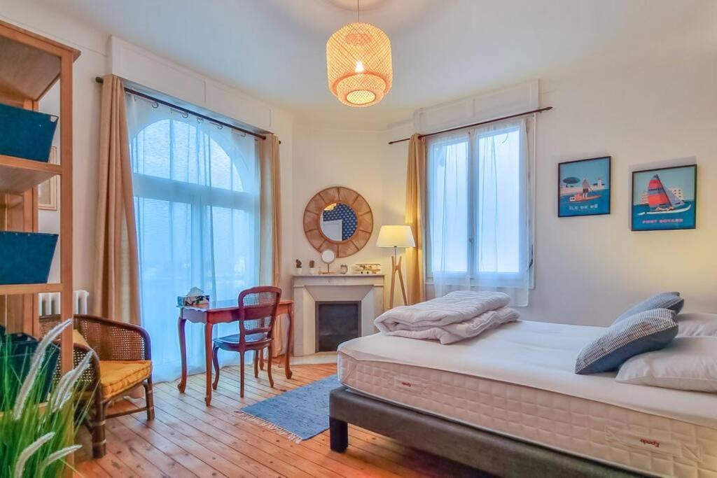 Royan - Villa La Cigale - 7 Chambres / 16 Couchages ภายนอก รูปภาพ